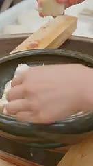 川味豆腐乳制作过程豆腐发酵生产实拍视频的预览图